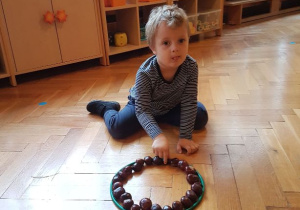 Zabawy z kasztanami
