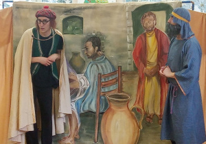 Aktorzy występujący podczas przedstawienia "Odważny pastuszek".