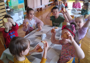 Zjadamy nasze "zlepianki".