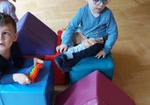 Bawiące się dzieci