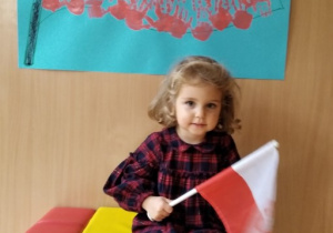 Dziewczynka z flagą