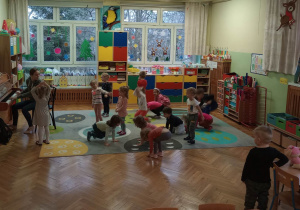 Dzieci na rytmice