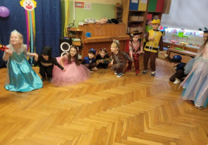 Bal karnawałowy