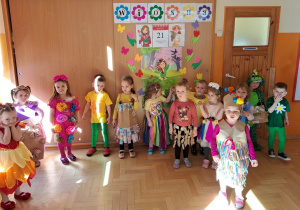 Dzieci przed balem