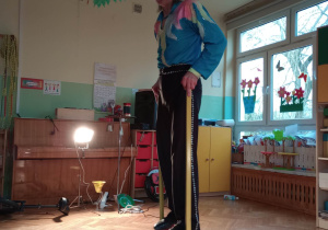 Artysta cyrkowy podczas występu