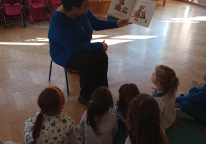 Wizyta pani bibliotekarki w naszej grupie