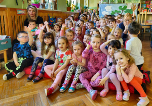 Poznajemy fagot podczas audycji muzycznej w przedszkolu
