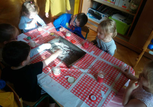 Ryżowe inspiracje w bieli i czerwieni