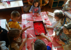 Ryżowe inspiracje w bieli i czerwieni