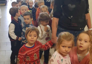 udział w warsztatach, zwiedzanie fabryki bombek