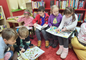 Dzieci w bibliotece