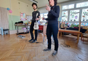 Poznajemy ukulele