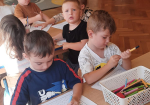 Dzieci rysują