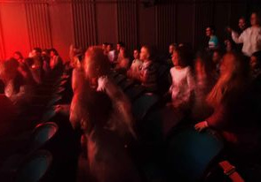 Dzieci w teatrze