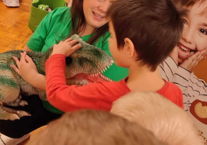 zabawy z dinozaurami