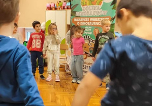 zabawy z dinozaurami