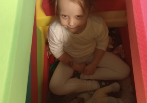Zabawy z naszym "prezentem" :-)