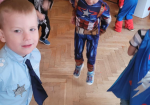 Tańce i zabawy karnawałowe