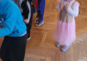 Tańce i zabawy karnawałowe
