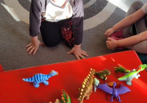 Zabawy matematyczne z dinozaurami
