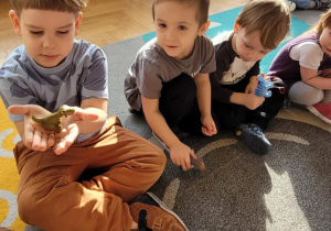 Zabawy z dinozaurami