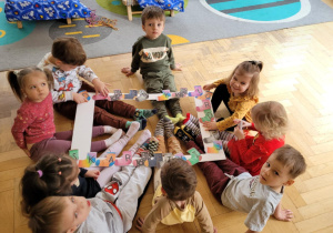 Zabawy z okazji Dnia Kolorowej Skarpetki