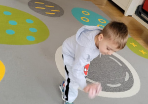 Zabawy z okazji Dnia Kolorowej Skarpetki