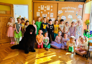 zdjęcie grupowe z Teddym
