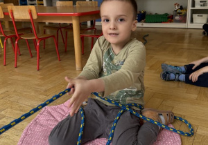 Zabawy do bajki o Calineczce