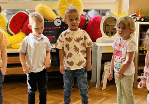 Dzieci świętują urodziny