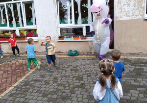Zabawa z jednorożcami