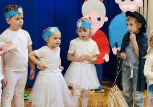 Dzieci występują