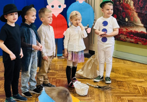 Dzieci występują