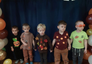 Dzieci na Balu Dyni.
