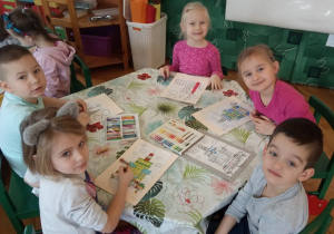 Działamy przy stolikach