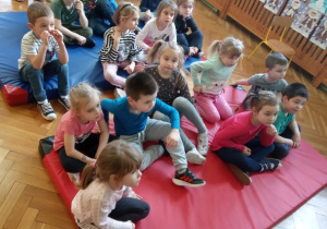 Oglądamy przedstawienie teatralne