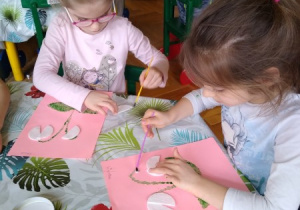 Robimy przebiśniegi z płatków kosmetycznych