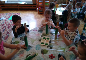 Robimy kolorowe tulipany do kącika przyrody