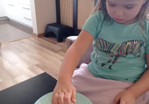 czwartkowe eksperymentowanie z magnesem, ogniem i nie tylko