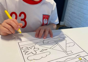 grupa trzecia podczas wykonywania zadań o stoczni gdańskiej