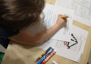 grupa trzecia podczas wykonywania zadań o stoczni gdańskiej