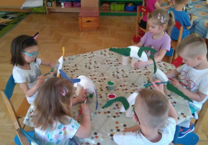 dinusiowo i plastycznie