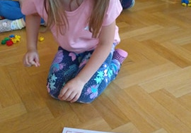 układanie działań do zadań tekstowych
