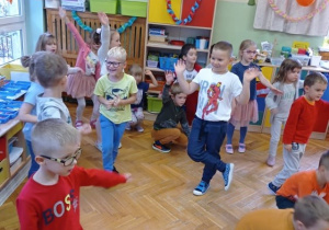 Taneczna zabawa z okazji Dnia Przedszkolaka.