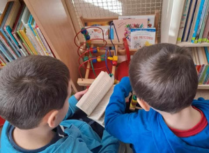 Odwiedziny w bibliotece