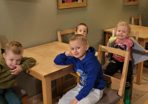 Dzieci z wizytą w Baśniowej Kawiarence