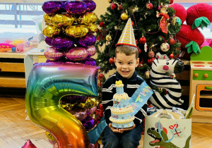 Dzieci świętują urodziny