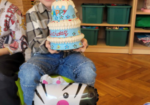 Dzieci świętują urodziny