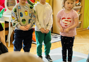 Dzieci świętują urodziny