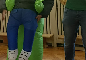 pani przebrana za ufoludka